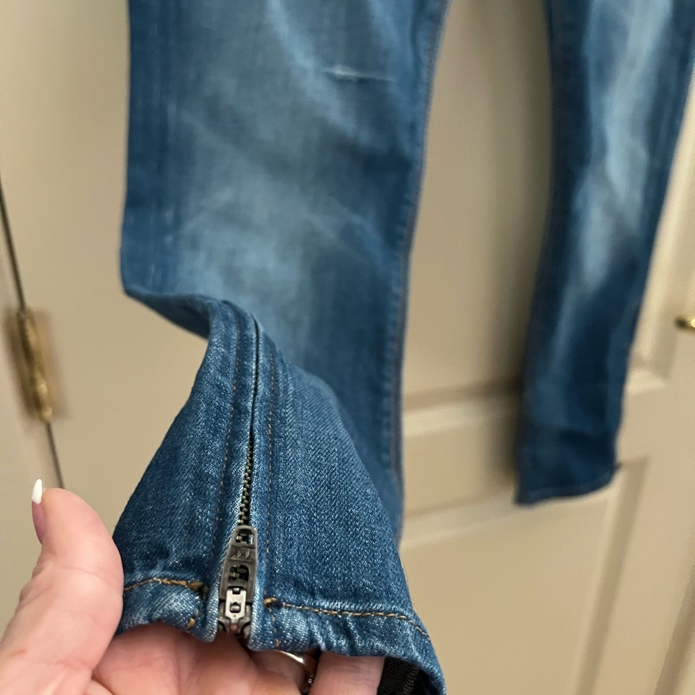 Hudson🔥Host Pick🔥 Midrise Jeans - Picture 4 of 14